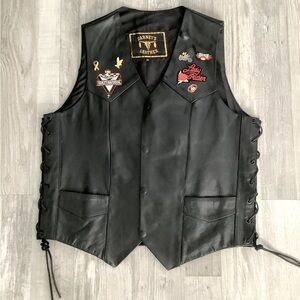BARNEYS VINTAGE WOMENS LEATHER MOTORCYCLE VEST